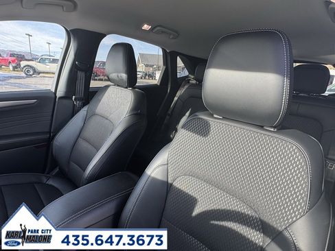 New 2026 Ford Escape SE w/ Class II Trailer Tow Package image 12