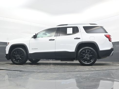 Used 2023 GMC Acadia SLT image 24