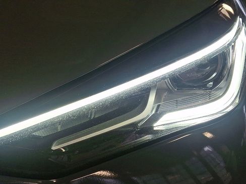 Certified 2025 INFINITI QX50 Sport AWD/4WD image 10
