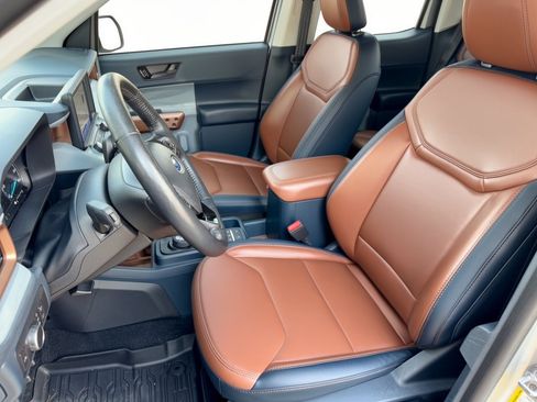 Used 2022 Ford Maverick Lariat w/ Lariat Luxury Package AWD/4WD image 5