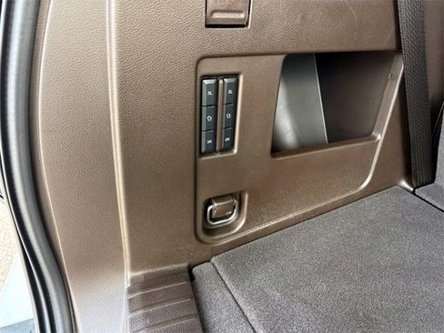 Used 2024 Ford Expedition King Ranch image 18