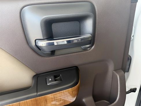 Used 2017 GMC Sierra 1500 SLT w/ SLT Premium Package image 17