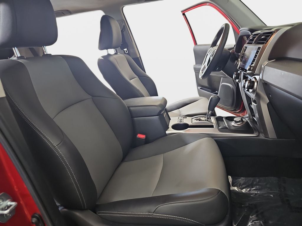 Used 2020 Toyota 4Runner SR5 Premium w/ Moonroof Package AWD/4WD image 12