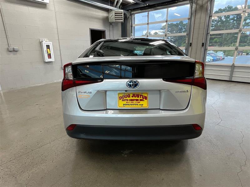 Used 2022 Toyota Prius LE FWD image 4