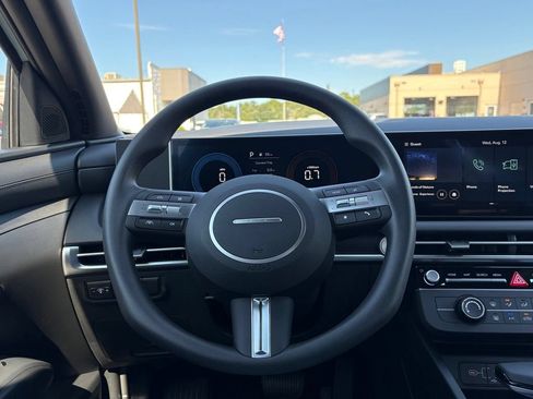 New 2027 Hyundai Santa Cruz SE FWD image 16