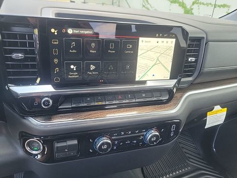 New 2026 GMC Sierra 1500 Elevation image 16