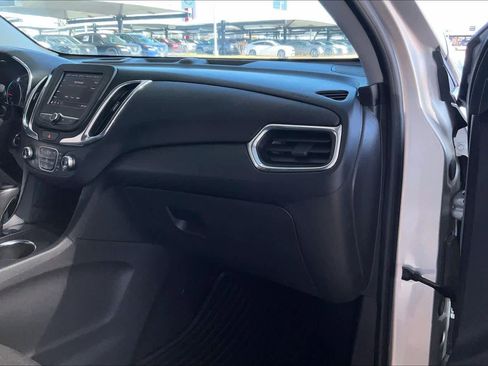 Used 2020 Chevrolet Equinox LT image 15