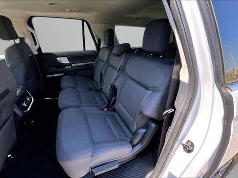 Used 2025 Ford Expedition Max Active RWD image 18