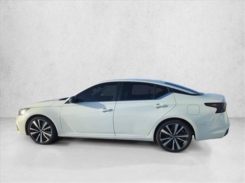 Used 2020 Nissan Altima 2.5 SR FWD image 5