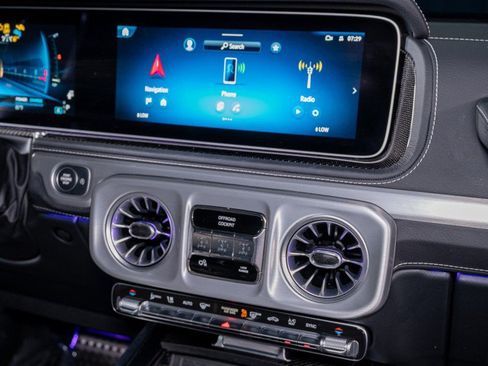 Certified 2025 Mercedes-Benz G 63 AMG 4MATIC image 17