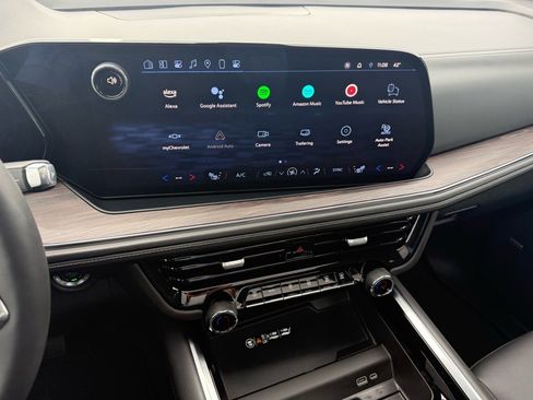 Used 2025 Chevrolet Tahoe Z71 w/ Z71 Off-Road Package image 27