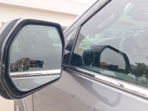 Used 2025 Toyota Tundra Limited image 15