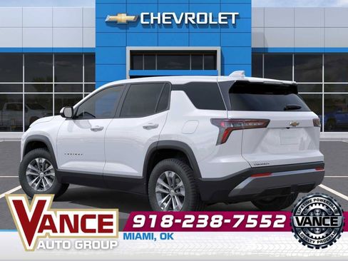 New 2026 Chevrolet Equinox LT FWD image 3