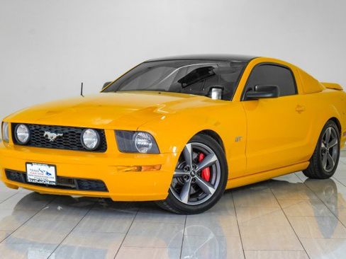 Used 2007 Ford Mustang GT Premium image 4