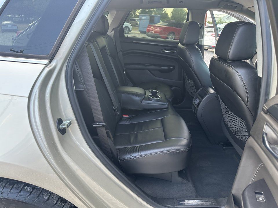 Used 2015 Cadillac SRX FWD image 17