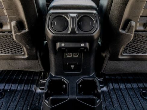 Used 2022 Jeep Gladiator Rubicon w/ LED Lighting Group image 32