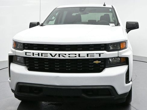 Used 2022 Chevrolet Silverado 1500 Custom w/ Safety Confidence Package RWD image 2