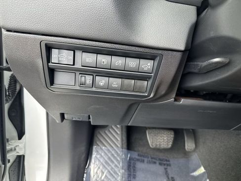 Used 2024 Toyota Tundra Limited AWD/4WD image 25