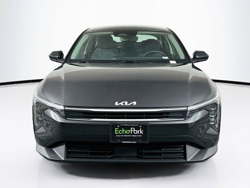Used 2025 Kia K4 FWD image 2