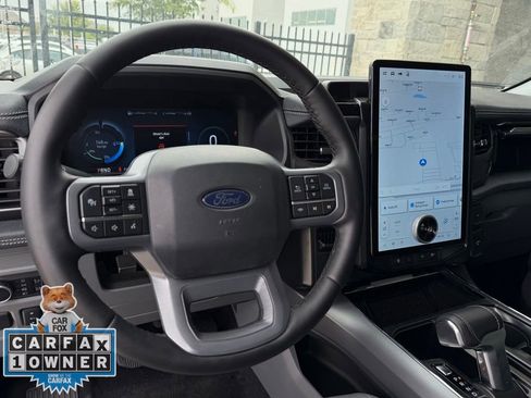 Used 2025 Ford F150 Lightning Flash AWD/4WD image 12