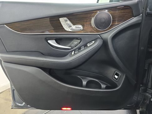 Used 2018 Mercedes-Benz GLC 300 image 22
