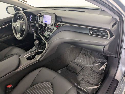 Used 2024 Toyota Camry SE FWD image 31