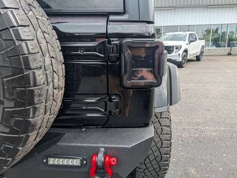 Used 2021 Jeep Wrangler Unlimited Sahara AWD/4WD image 5