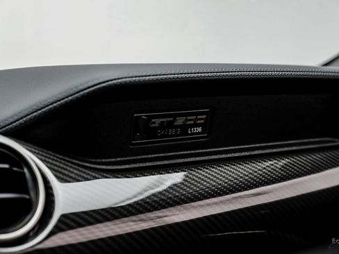 Used 2020 Ford Mustang Shelby GT500 w/ Carbon Fiber Track Pack RWD image 70