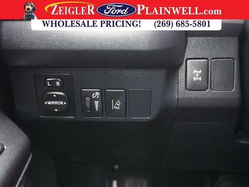 Used 2017 Toyota RAV4 LE image 21