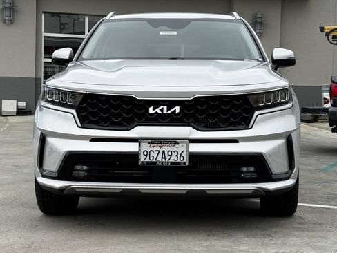 Used 2023 Kia Sorento EX AWD/4WD image 10