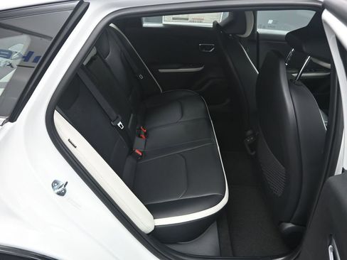 New 2026 Kia K4 GT-Line Turbo FWD image 38