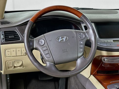 Used 2012 Hyundai Genesis 4.6 RWD image 18