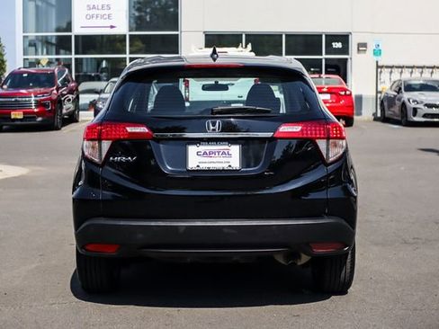 Used 2020 Honda HR-V LX image 11