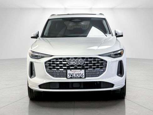 Certified 2025 Audi Q5 Premium Plus w/ Premium Plus image 8