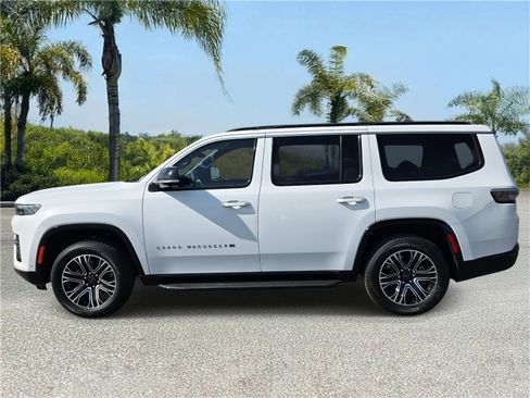 New 2026 Jeep Grand Wagoneer 4x2 RWD w/ Premium Group I image 2