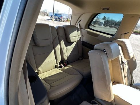 Used 2013 Mercedes-Benz GL 550 4MATIC image 24