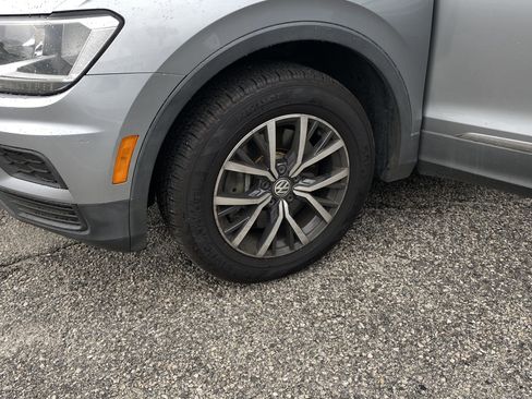 Used 2020 Volkswagen Tiguan SE image 24