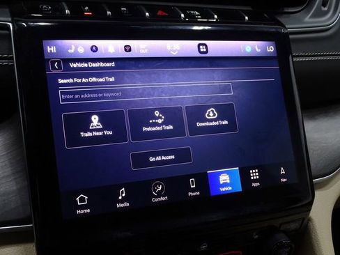 Used 2024 Jeep Grand Cherokee Limited image 34