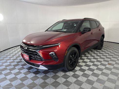 Certified 2025 Chevrolet Blazer LT w/ Midnight/Sport Edition image 1