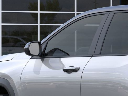 New 2026 Chevrolet Equinox LT image 12