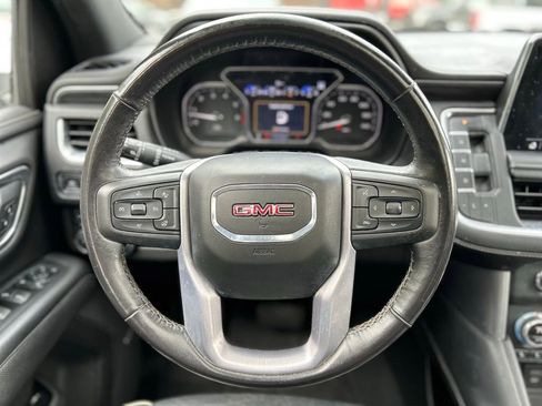 Used 2021 GMC Yukon SLT w/ SLT Premium Package image 11