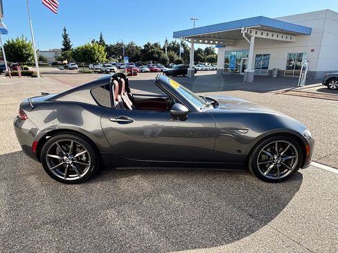 Used 2019 MAZDA MX-5 Miata RF Grand Touring RWD image 11