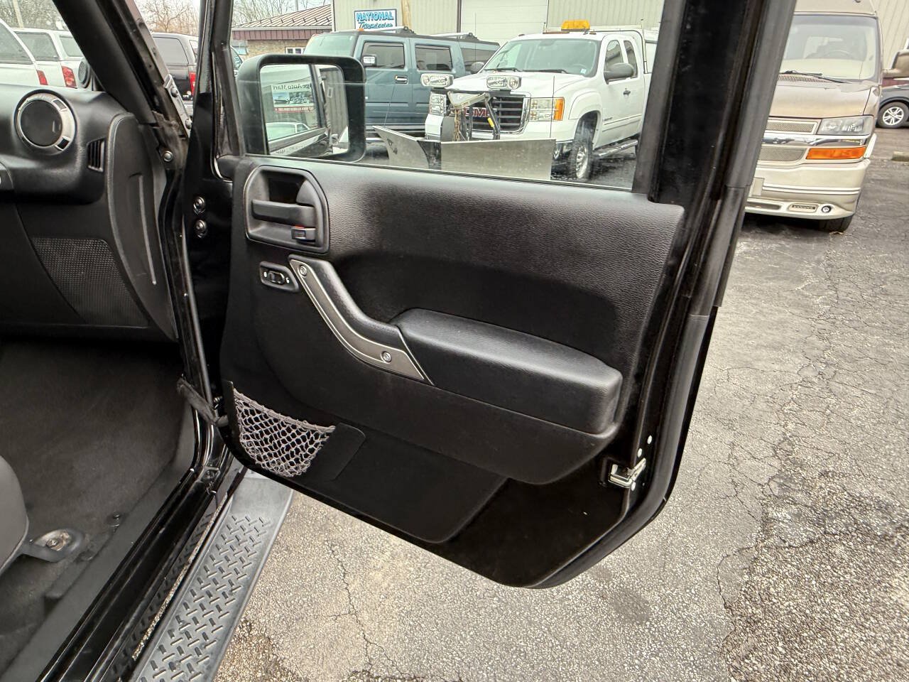 Used 2014 Jeep Wrangler Unlimited Sport w/ Quick Order Package 23S AWD/4WD image 28