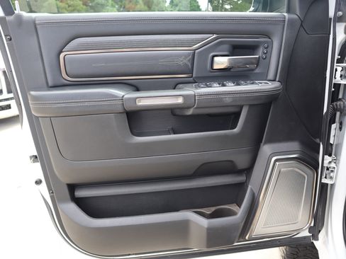 Used 2019 RAM 2500 Limited image 28