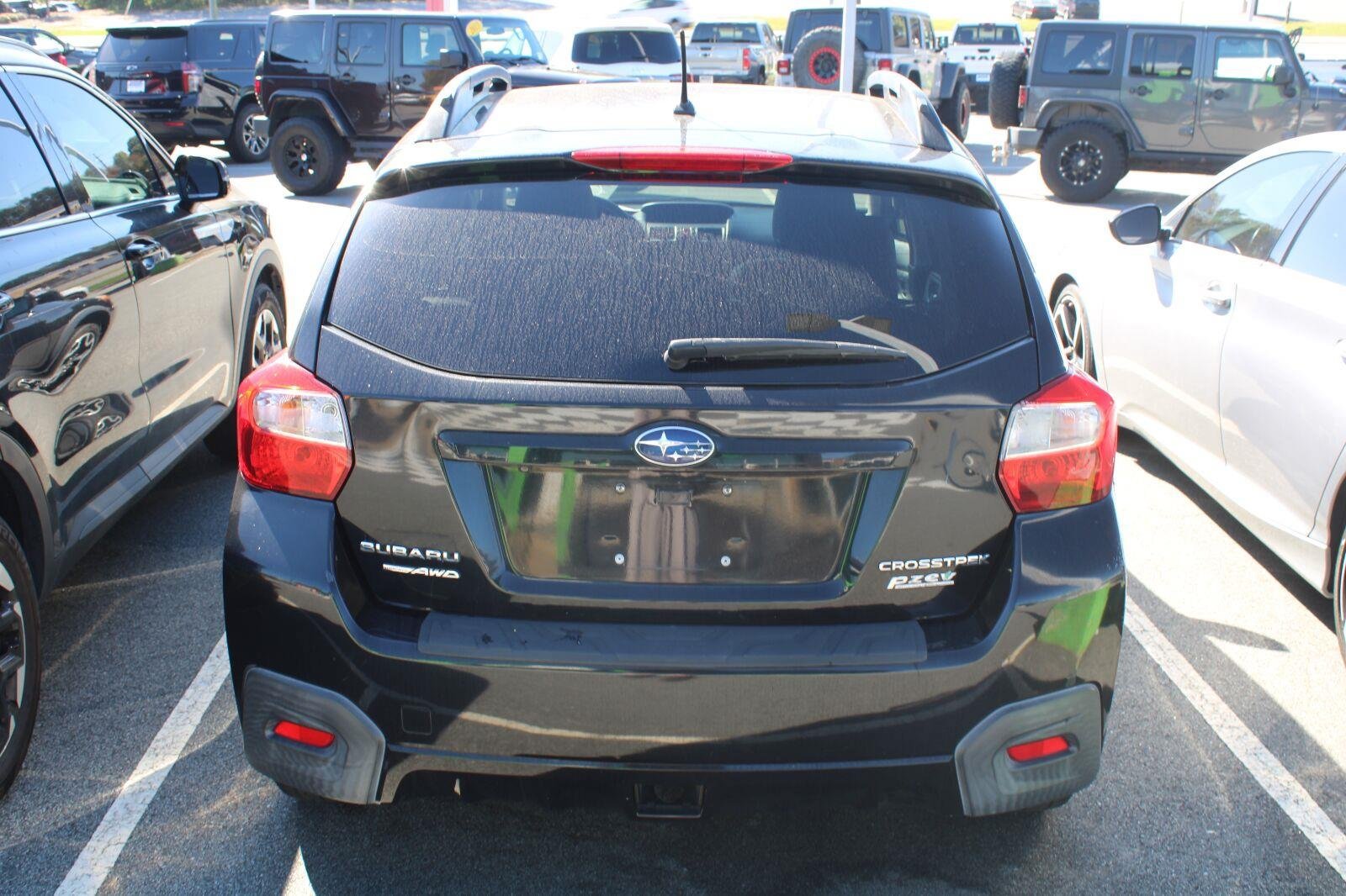 Used 2017 Subaru Crosstrek 2.0i Premium AWD/4WD image 5