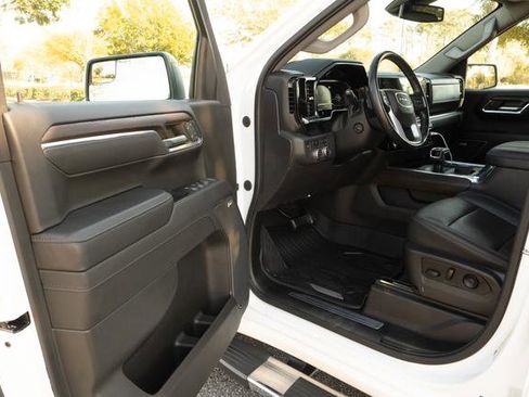 Used 2023 GMC Sierra 1500 SLT w/ SLT Premium Package image 15