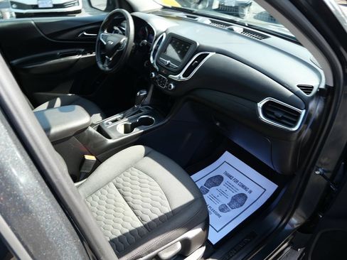 Used 2019 Chevrolet Equinox LT w/ Driver Convenience Package AWD/4WD image 27