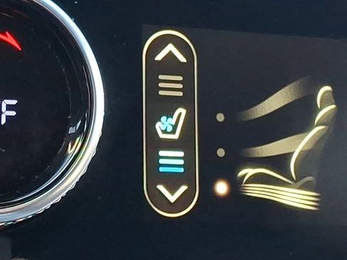 Used 2022 Genesis GV70 3.5T Sport w/ Sport Prestige Package image 27