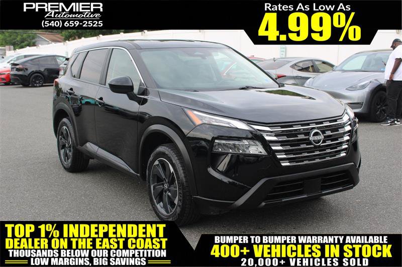 Used 2025 Nissan Rogue SV AWD/4WD image 1