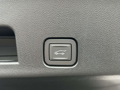 New 2026 Chevrolet Traverse Z71 w/ Enhanced Driving Package image 18